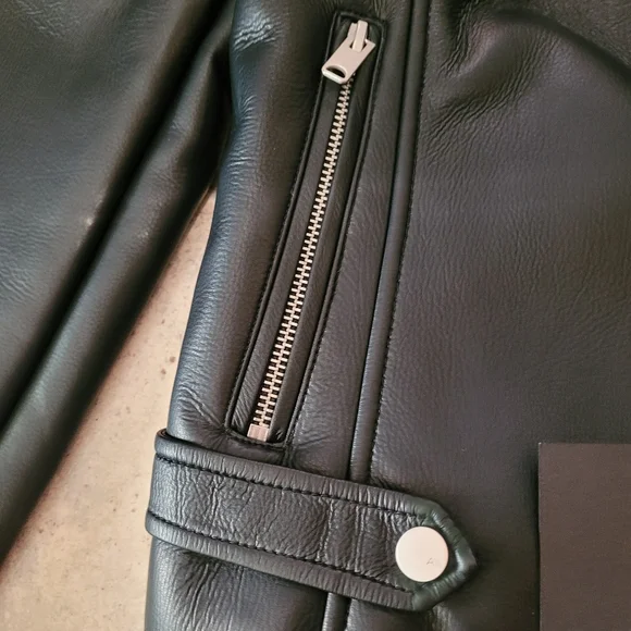 NWT Andrew Marc Black Faux Leather Faux Fur-Trim Moto Jacket XS - Picture 12 of 16